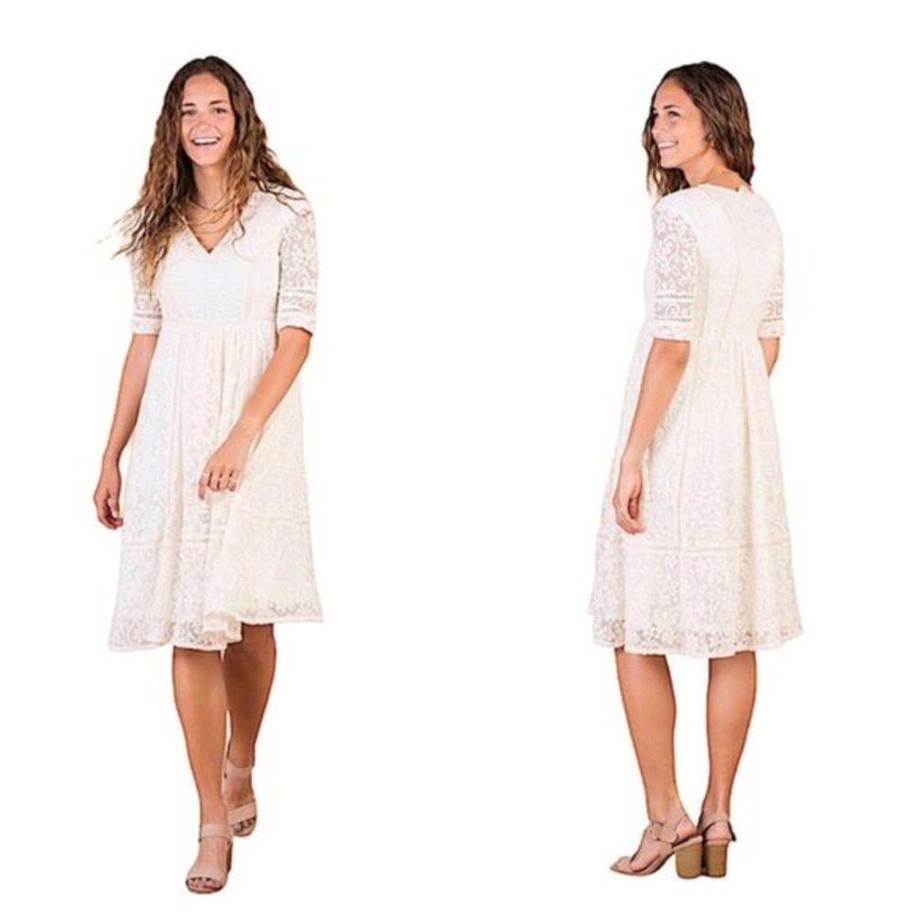 Called to a Surf Bella Lace Dress in Ivory B&R